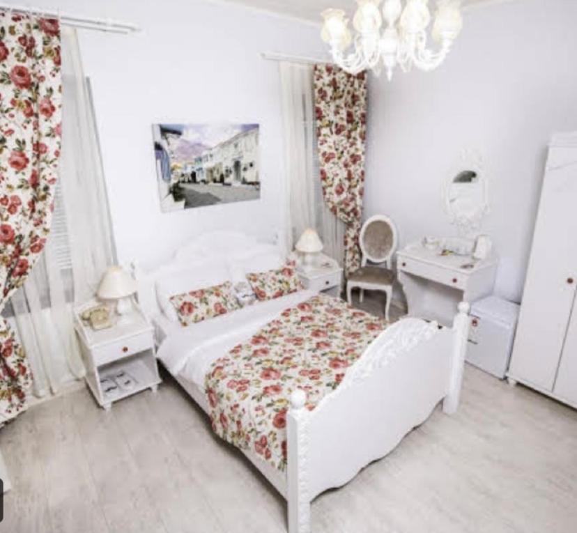 The White Hotel ألاتشاتي المظهر الخارجي الصورة